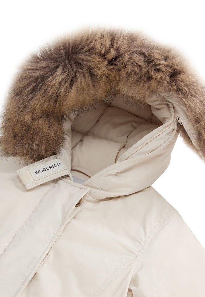 ViaMonte Shop | Woolrich kids giubbino Luxury Arctic Raccoon Parka panna bambina in tessuto Urban Touch